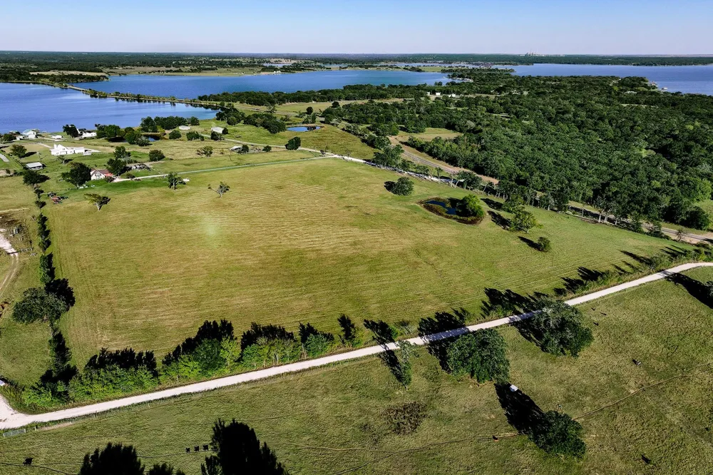 145 Private Road 5749 Groesbeck, TX 76642