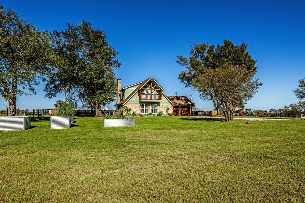 145 Private Road 5749 Groesbeck, TX 76642