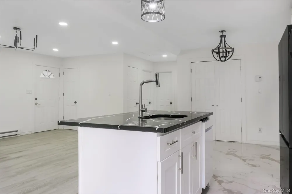 266 Station Road Bellport, NY 11713