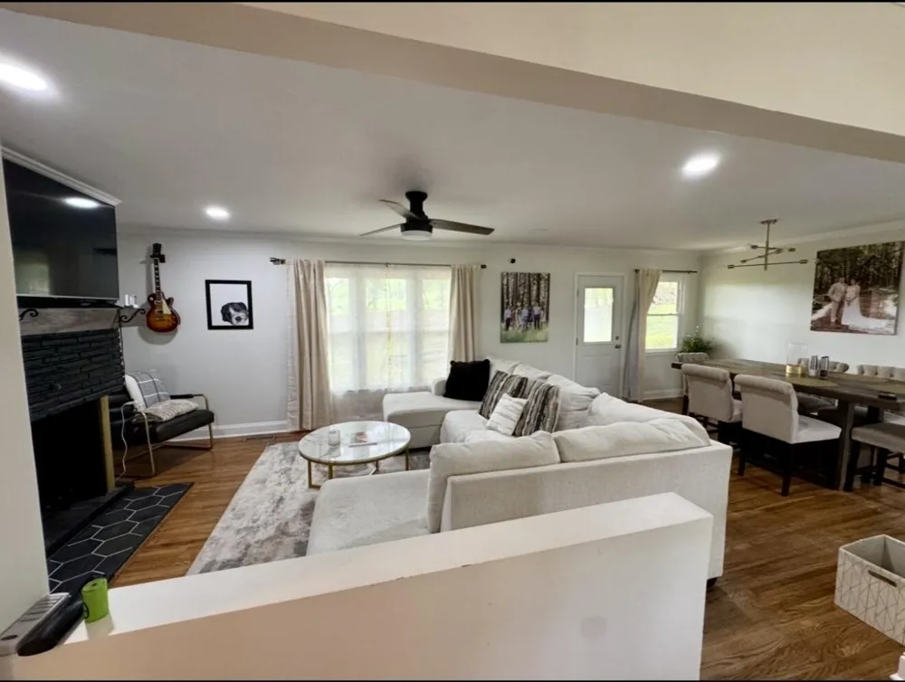 429 Whitehall CIR Paris, TN 38242