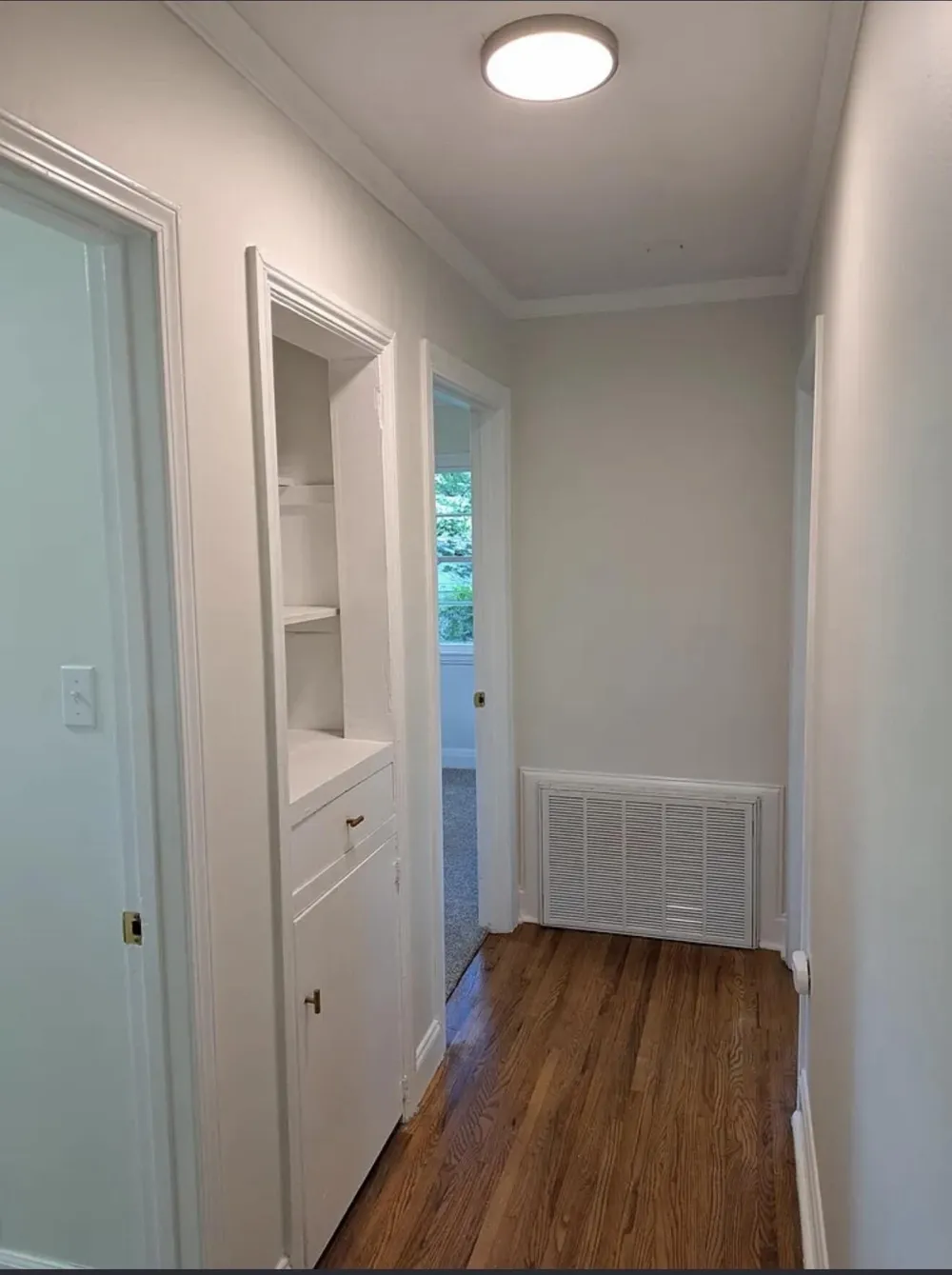 429 Whitehall CIR Paris, TN 38242
