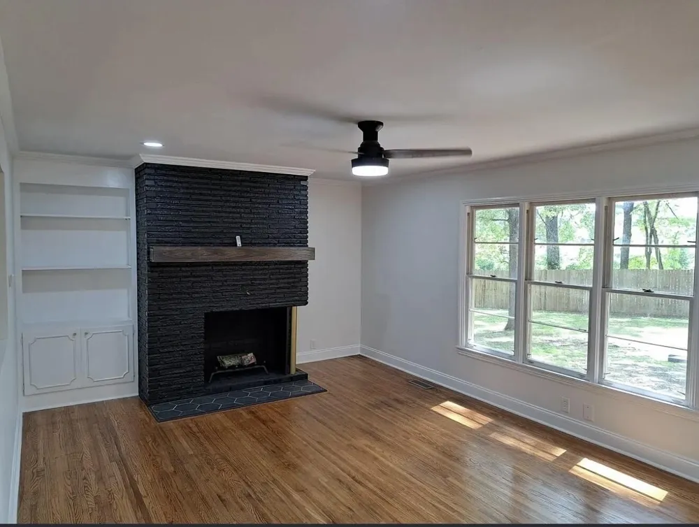 429 Whitehall CIR Paris, TN 38242