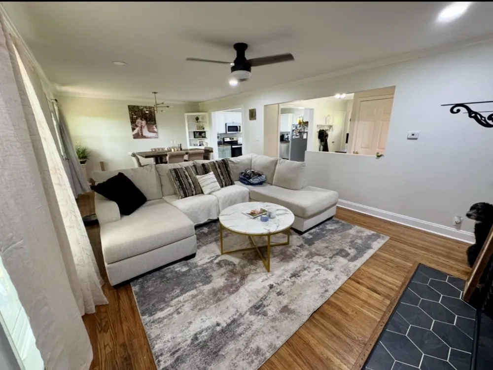 429 Whitehall CIR Paris, TN 38242
