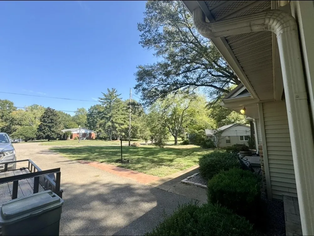 429 Whitehall CIR Paris, TN 38242