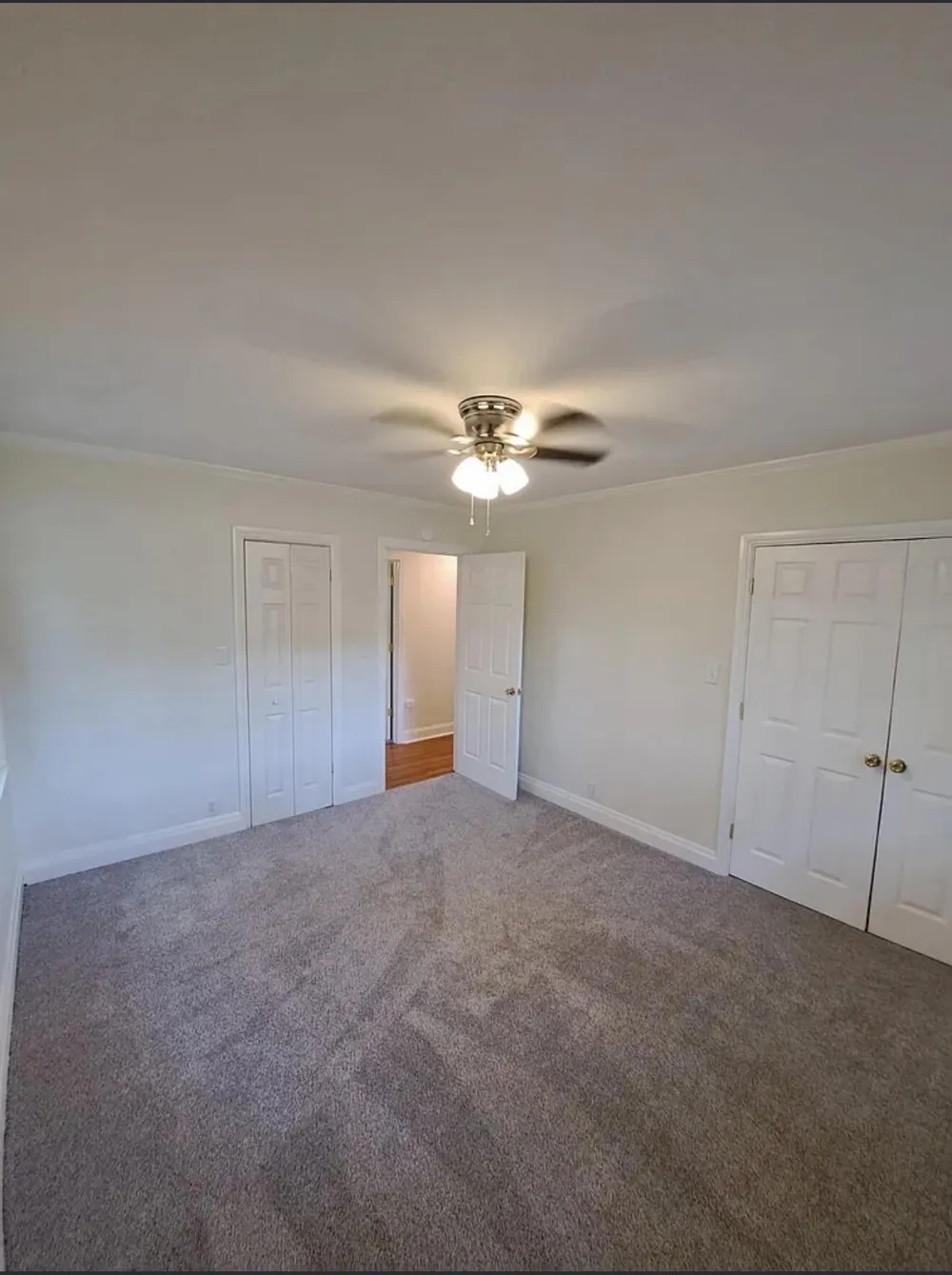 429 Whitehall CIR Paris, TN 38242