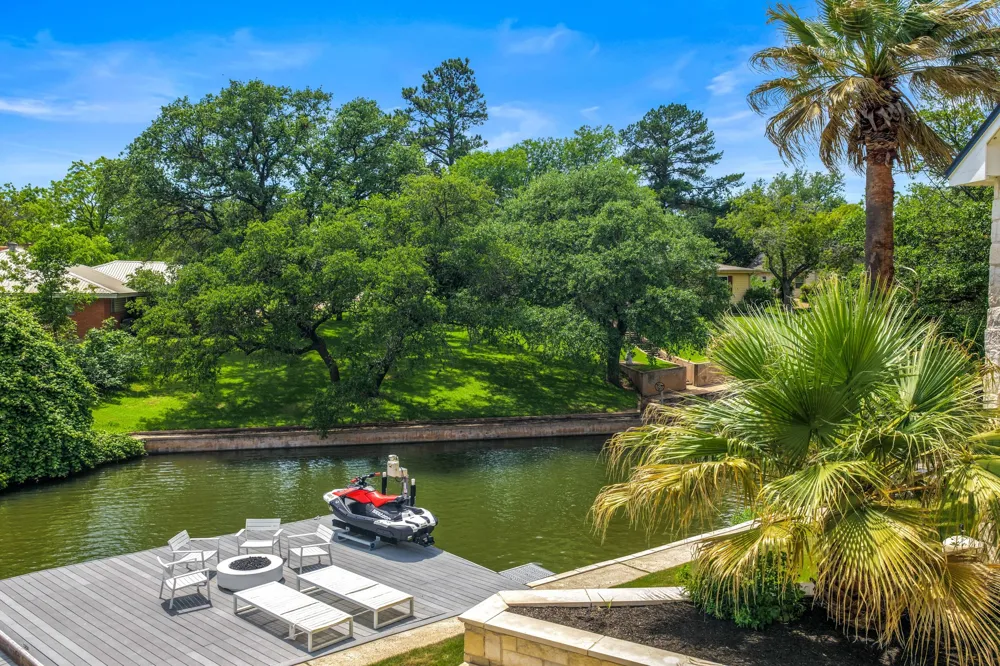 1110 County Road 132A Kingsland, TX 78639