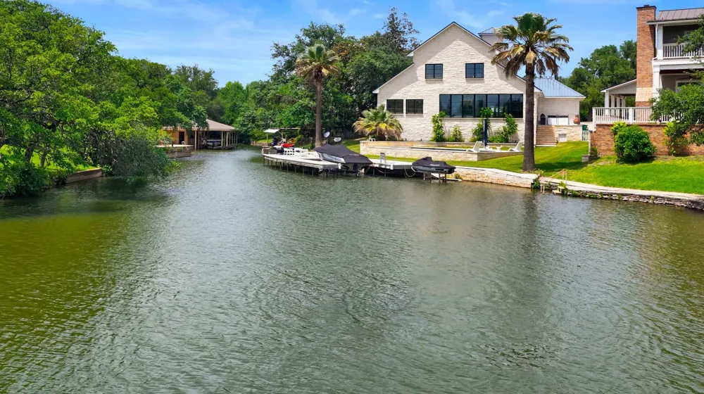 1110 County Road 132A Kingsland, TX 78639