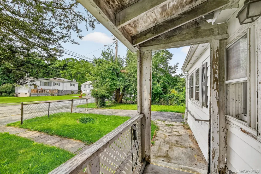 4 Benview Road Hyde Park, NY 12538