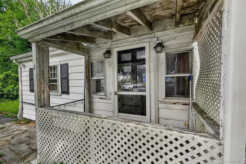 4 Benview Road Hyde Park, NY 12538