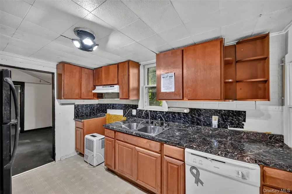 4 Benview Road Hyde Park, NY 12538