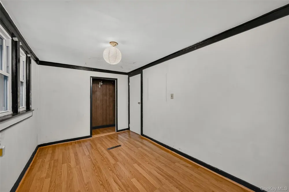 4 Benview Road Hyde Park, NY 12538