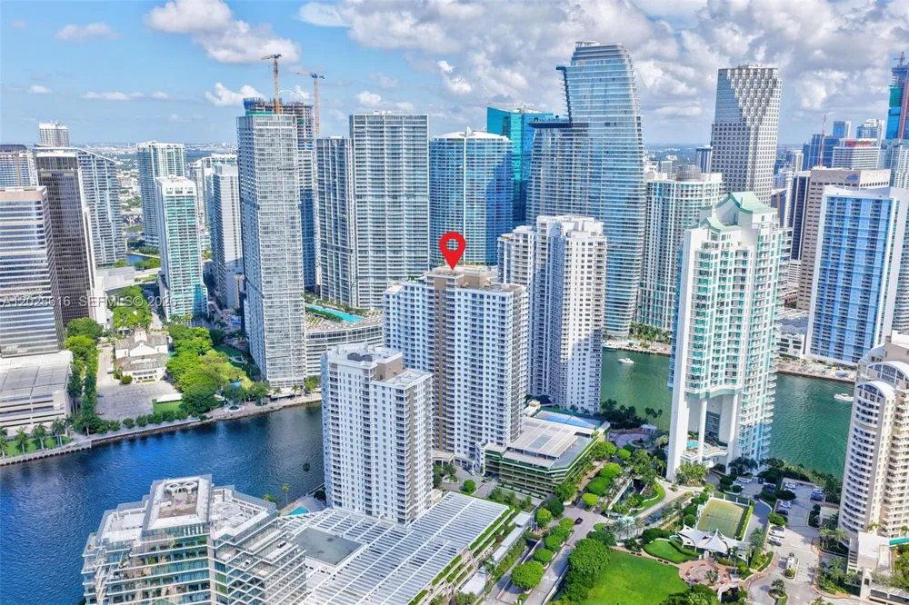 801 Brickell Key Blvd #906 Miami, FL 33131