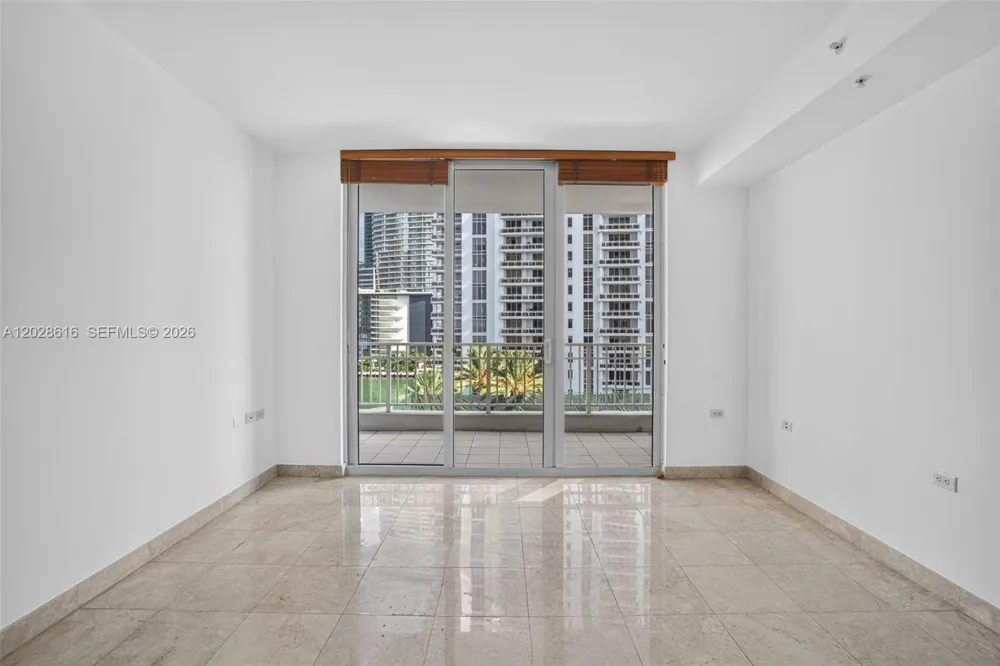 801 Brickell Key Blvd #906 Miami, FL 33131