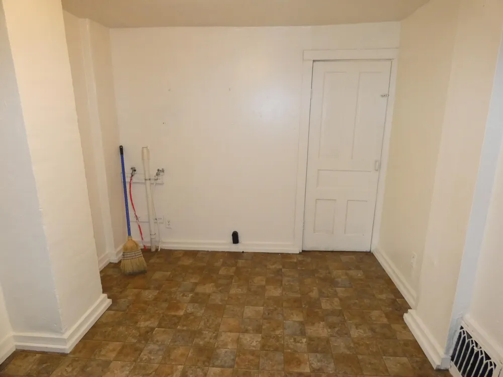 1084 Hurd Avenue Benton Harbor City, MI 49022