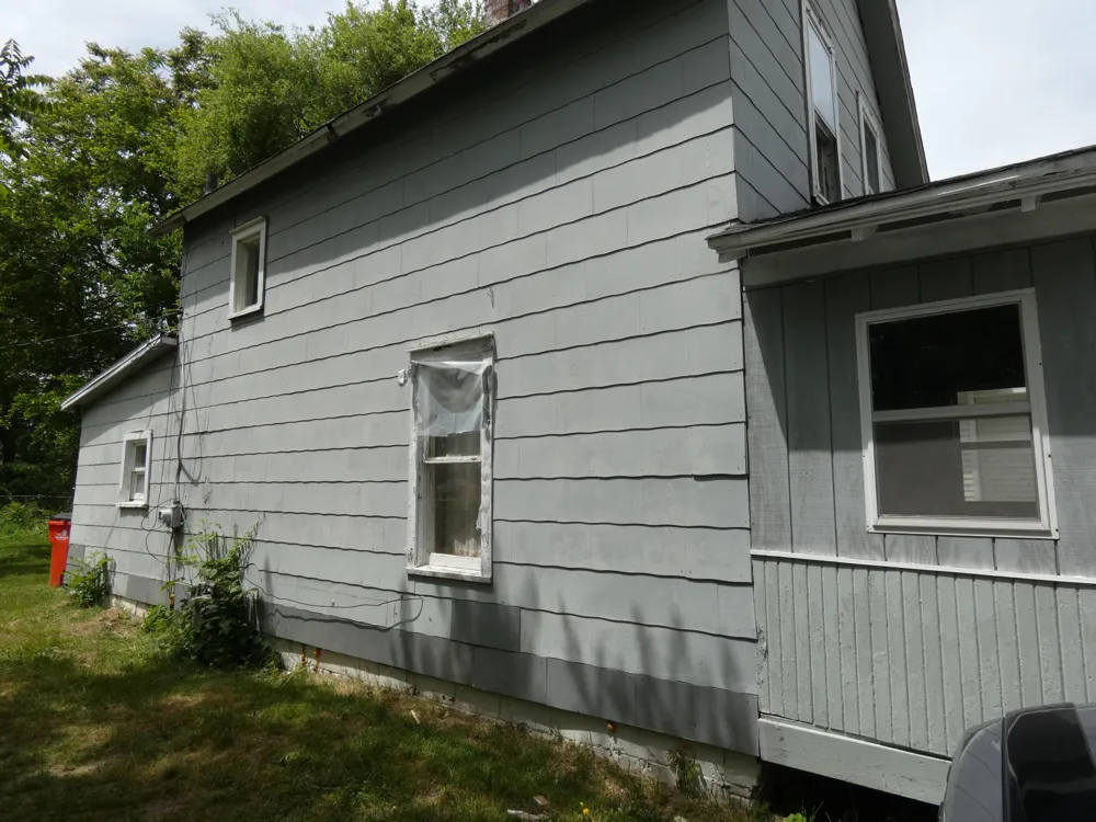 1084 Hurd Avenue Benton Harbor City, MI 49022
