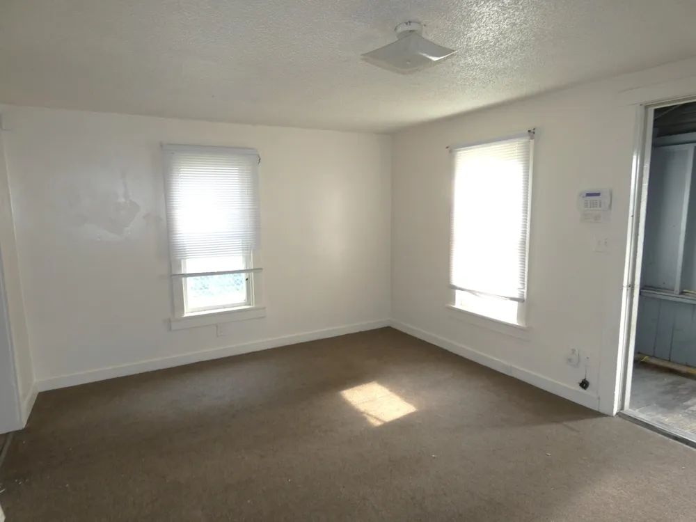 1084 Hurd Avenue Benton Harbor City, MI 49022
