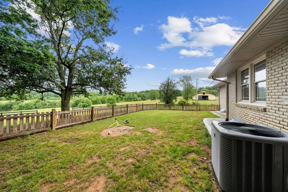 7200 Shoals Branch Rd Primm Springs, TN 38476