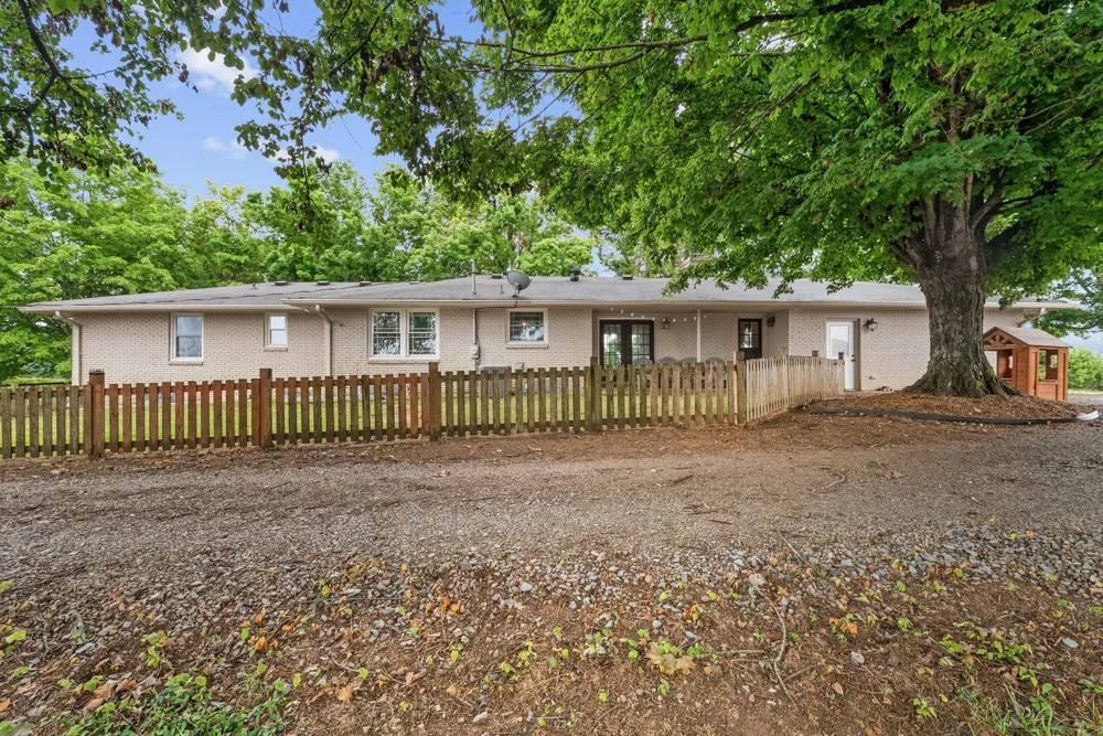 7200 Shoals Branch Rd Primm Springs, TN 38476