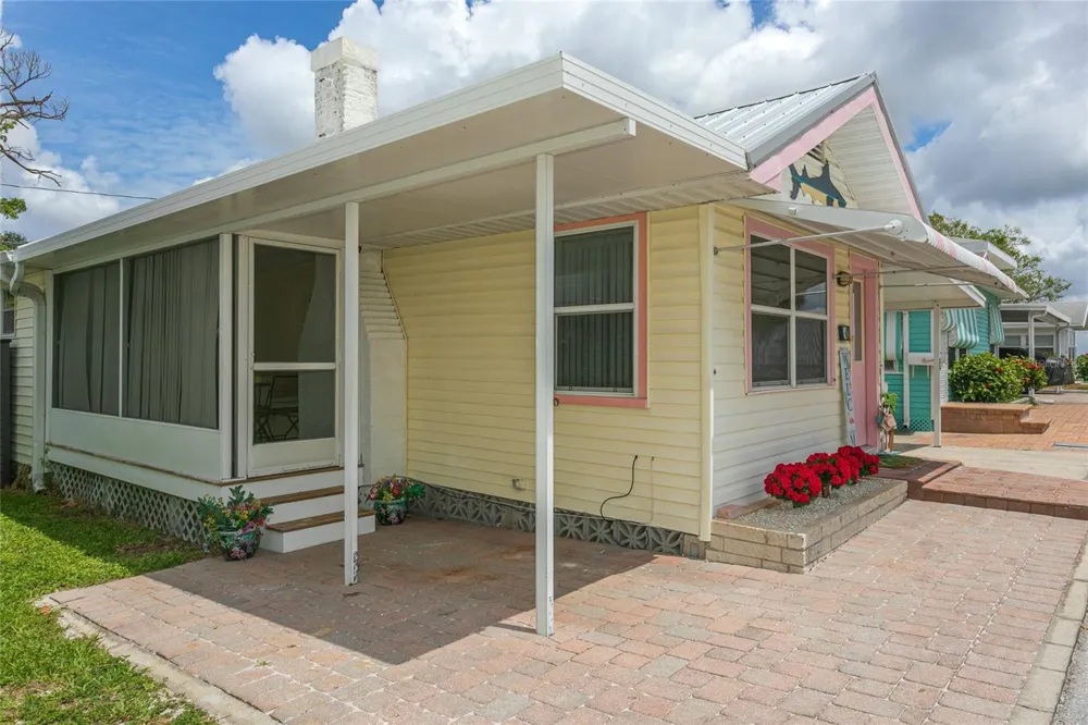 14 LAFAYETTE STREET Bradenton, FL 34208