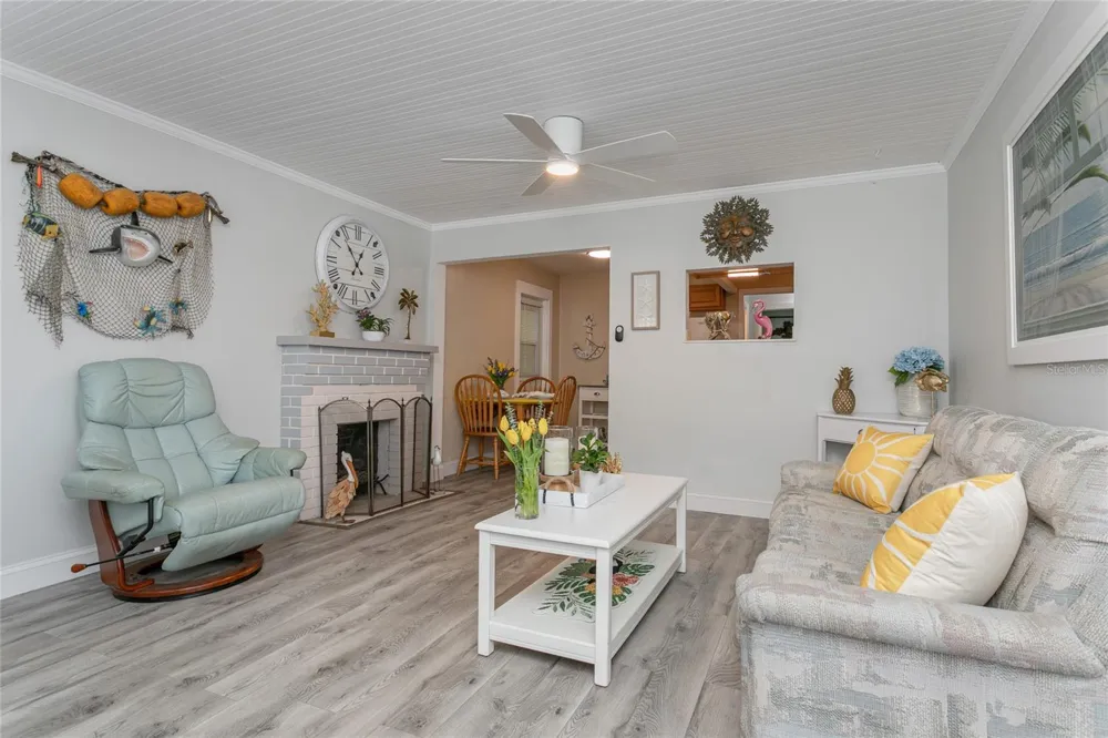 14 LAFAYETTE STREET Bradenton, FL 34208