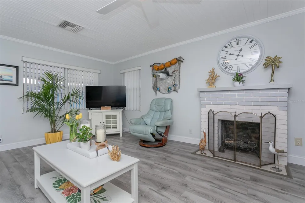 14 LAFAYETTE STREET Bradenton, FL 34208