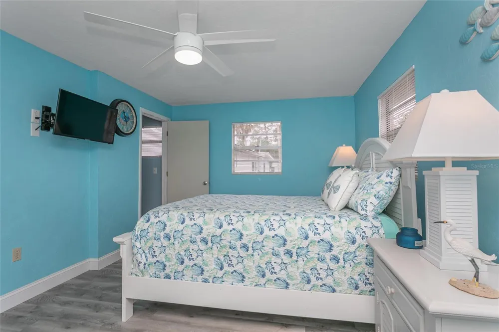 14 LAFAYETTE STREET Bradenton, FL 34208
