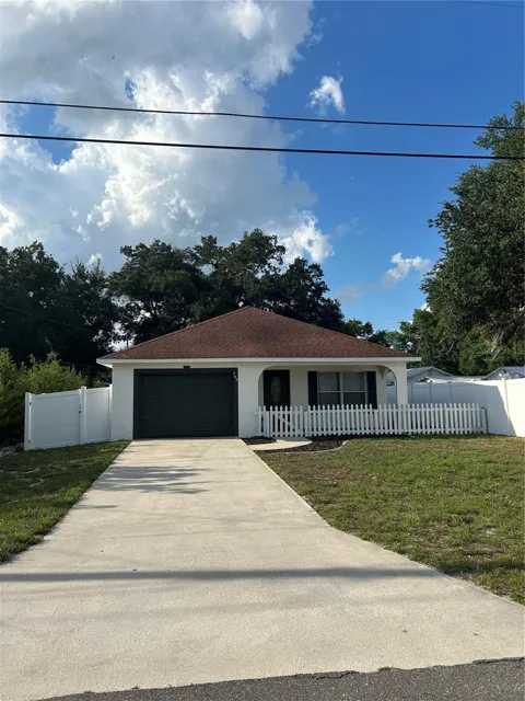 702 LEMON AVE