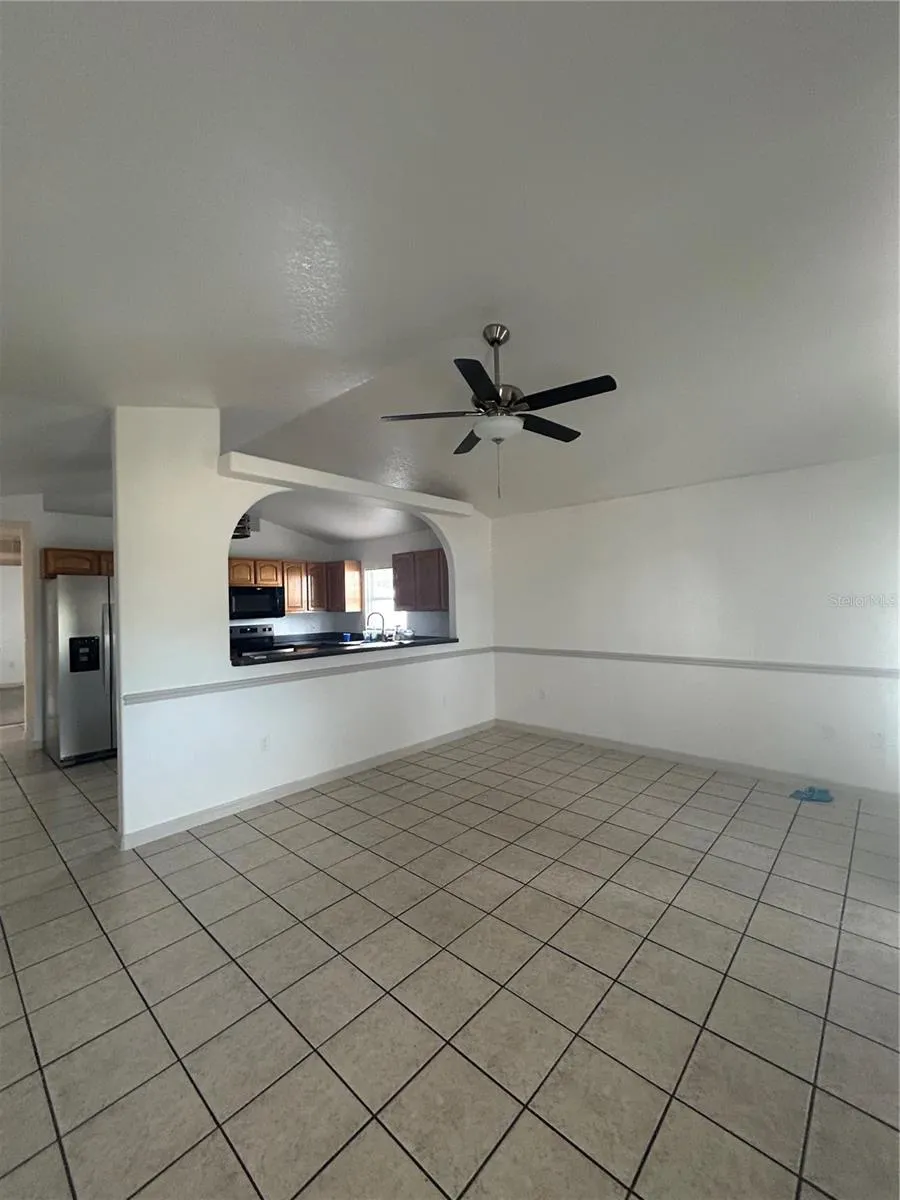 702 LEMON AVE Dundee, FL 33838