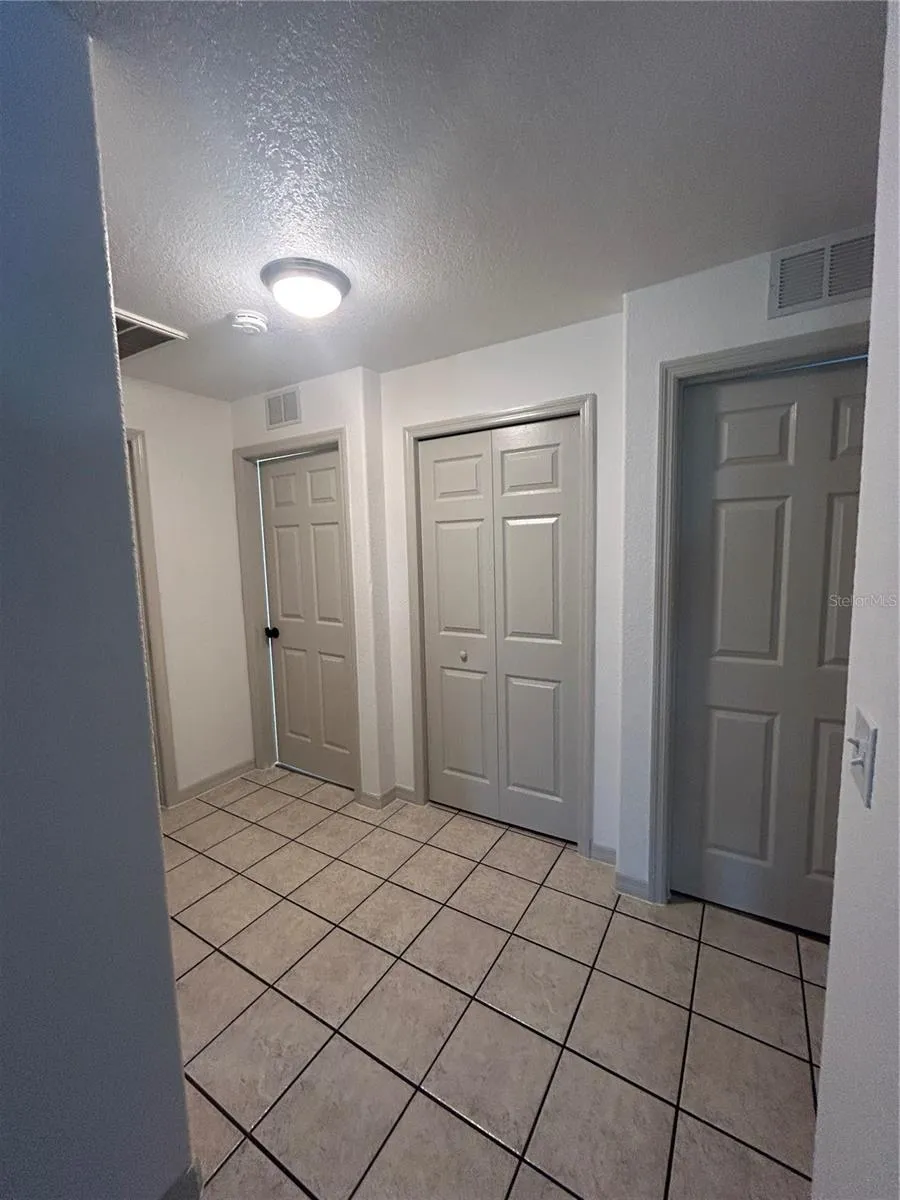 702 LEMON AVE Dundee, FL 33838