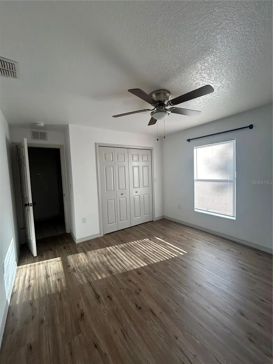 702 LEMON AVE Dundee, FL 33838
