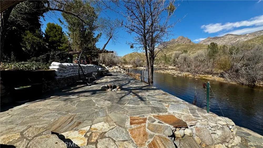 132 Rio Del Loma Kernville, CA 93238