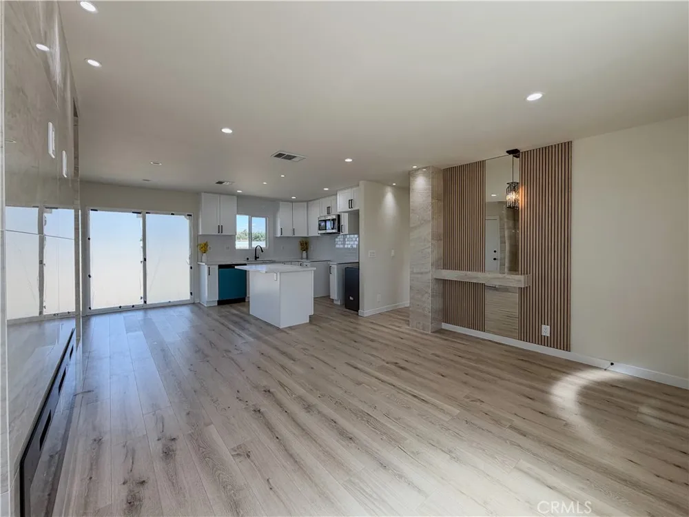 40356 Ronar Street Palmdale, CA 93591