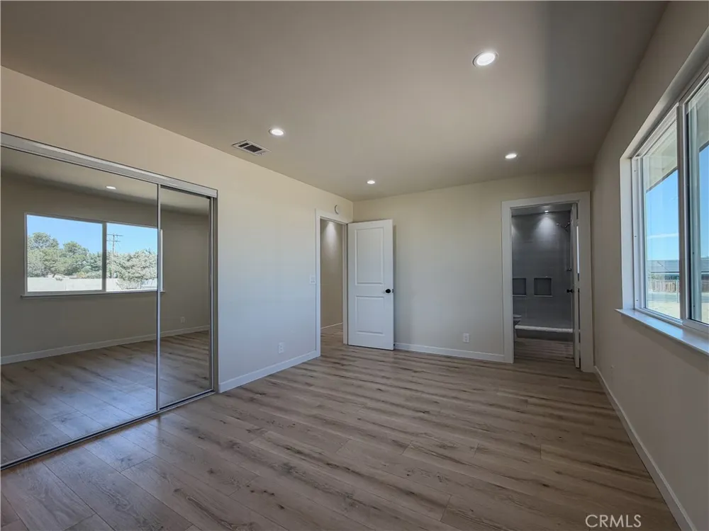 40356 Ronar Street Palmdale, CA 93591