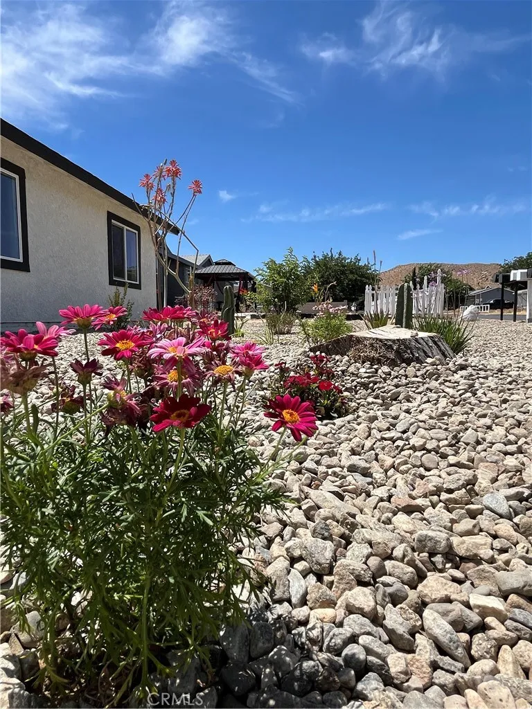 40356 Ronar Street Palmdale, CA 93591