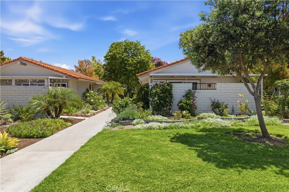 2024 Via Mariposa East #A Laguna Woods, CA 92637