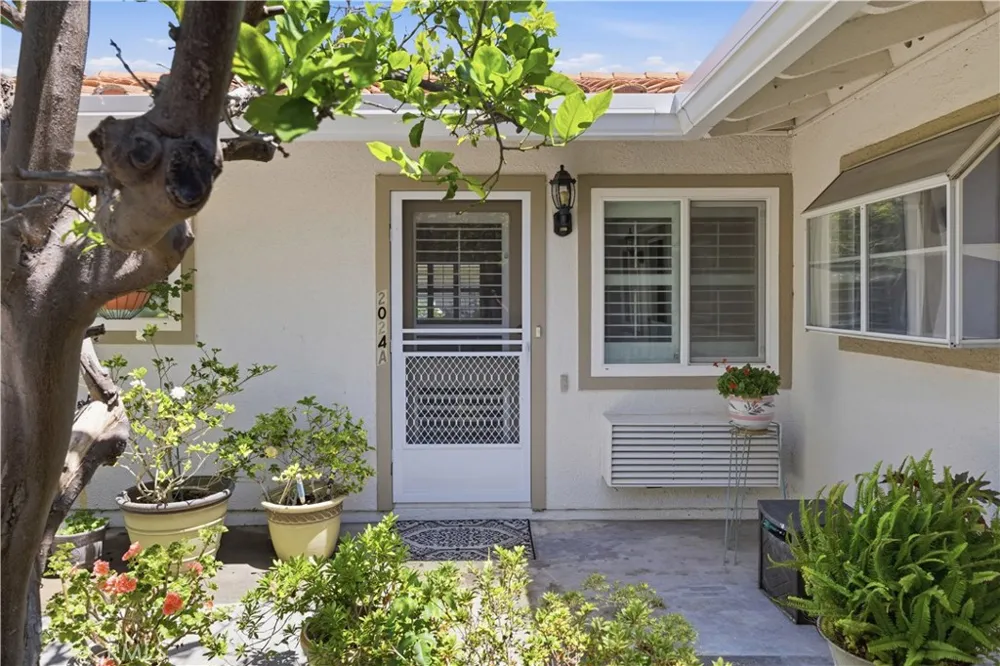 2024 Via Mariposa East #A Laguna Woods, CA 92637