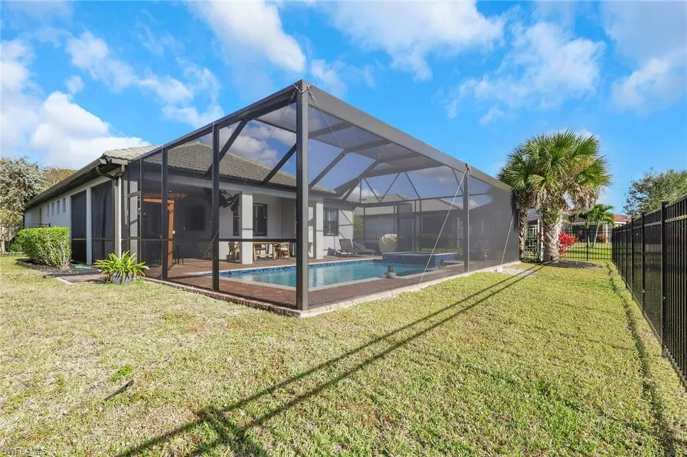3425 Hampton Boulevard Alva, FL 33920