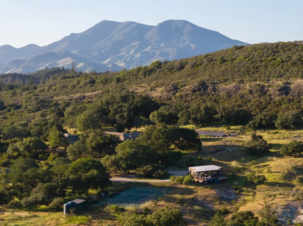 5850 Sharp Road Calistoga, CA 94515