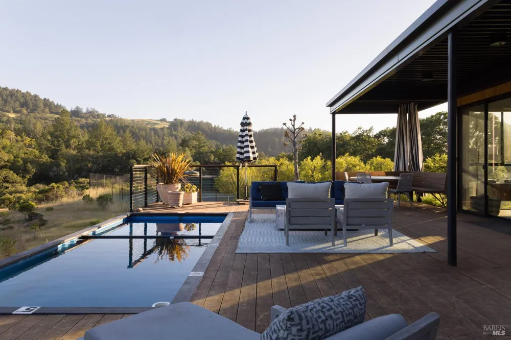 5850 Sharp Road Calistoga, CA 94515
