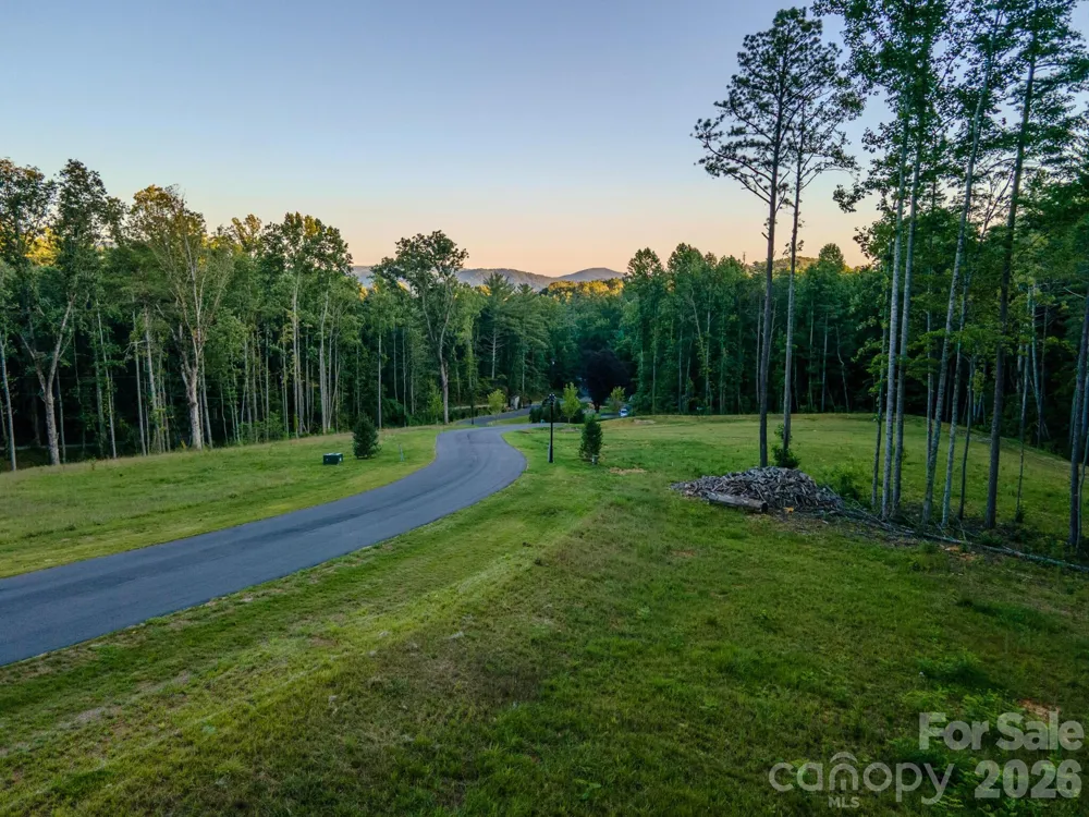 424 Irvine Drive Fairview, NC 28730