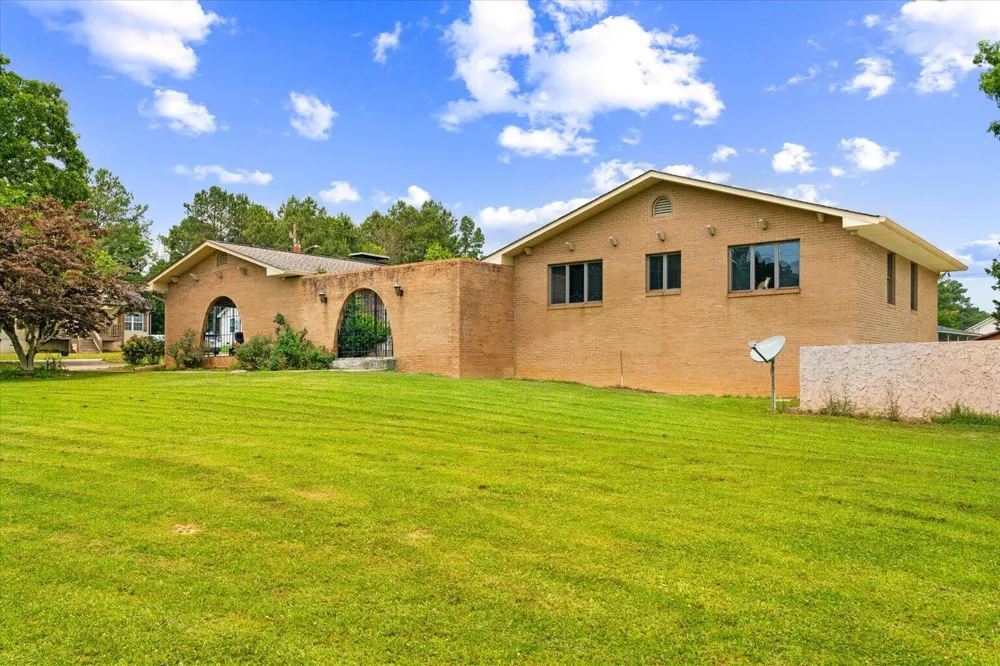 812 W Fort Street Chatsworth, GA 30705