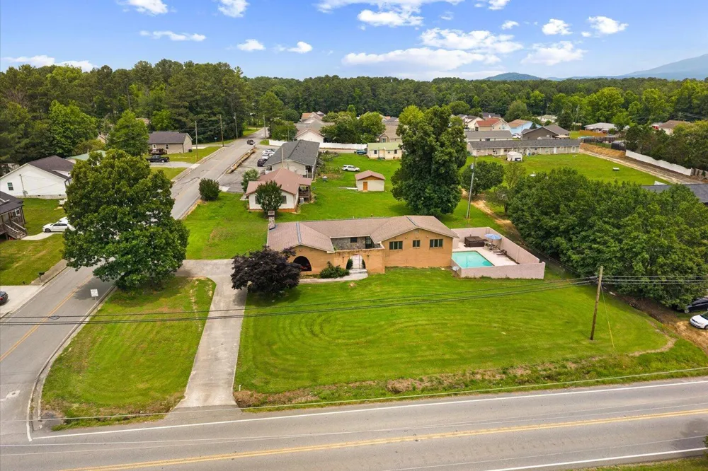 812 W Fort Street Chatsworth, GA 30705