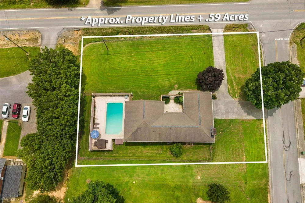 812 W Fort Street Chatsworth, GA 30705