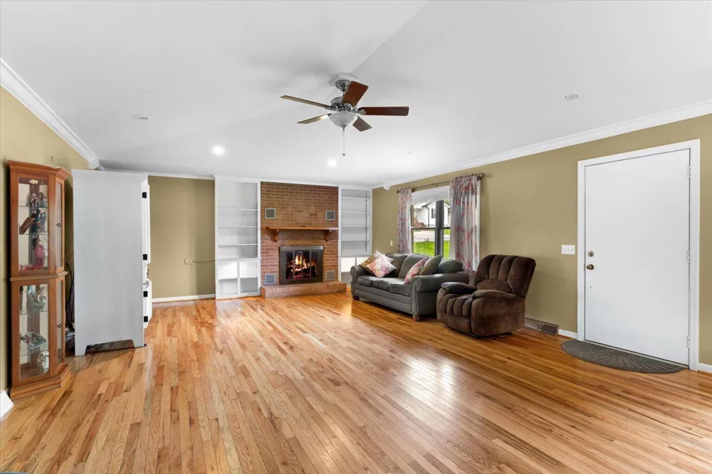 812 W Fort Street Chatsworth, GA 30705