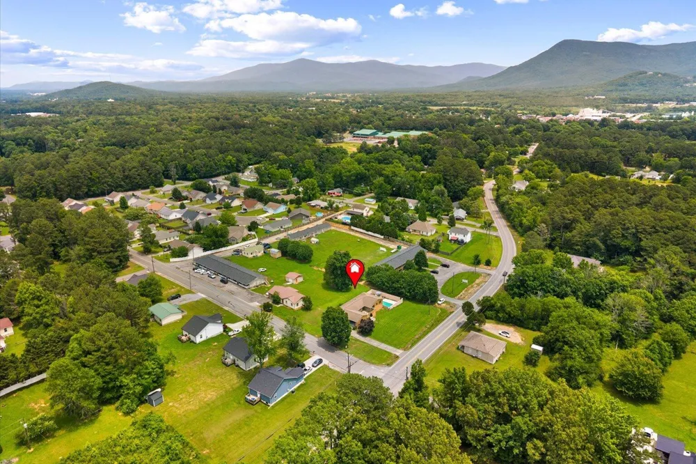 812 W Fort Street Chatsworth, GA 30705