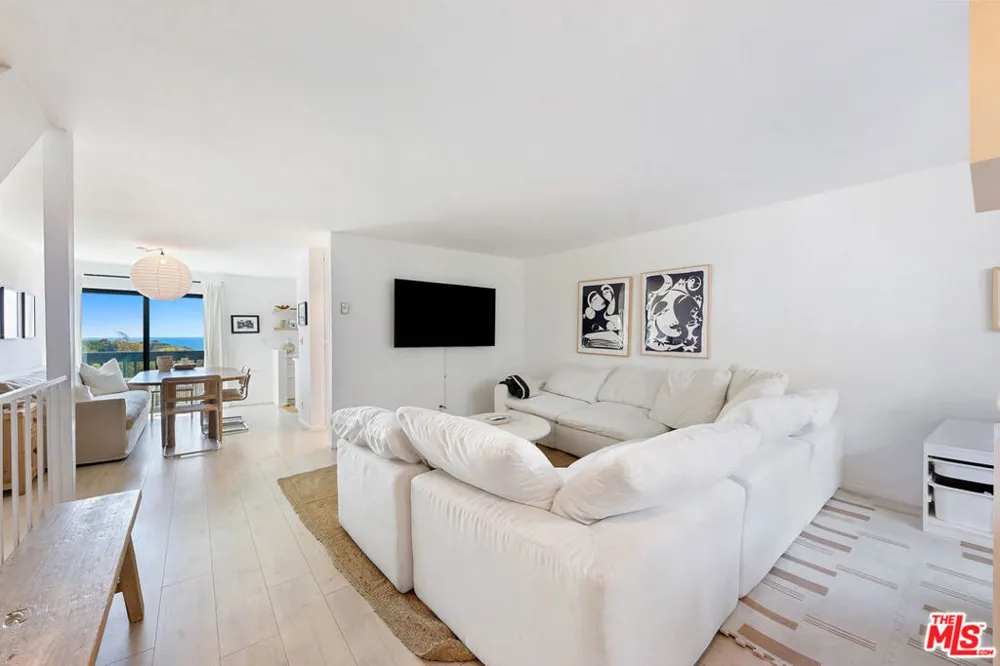 29239 HEATHERCLIFF ROAD #4 Malibu, CA 90265