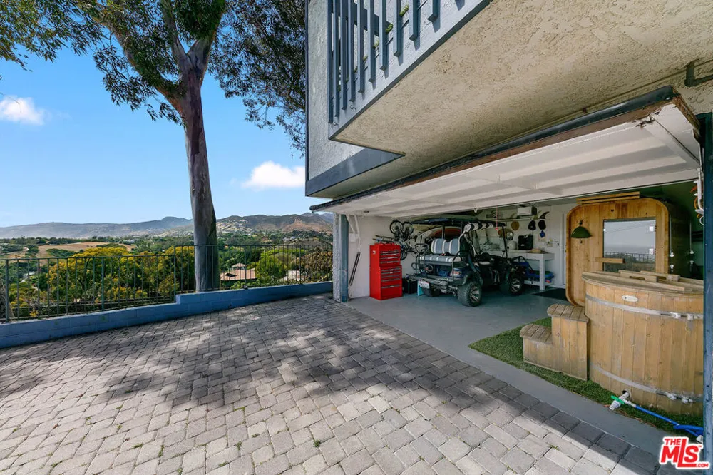29239 HEATHERCLIFF ROAD #4 Malibu, CA 90265