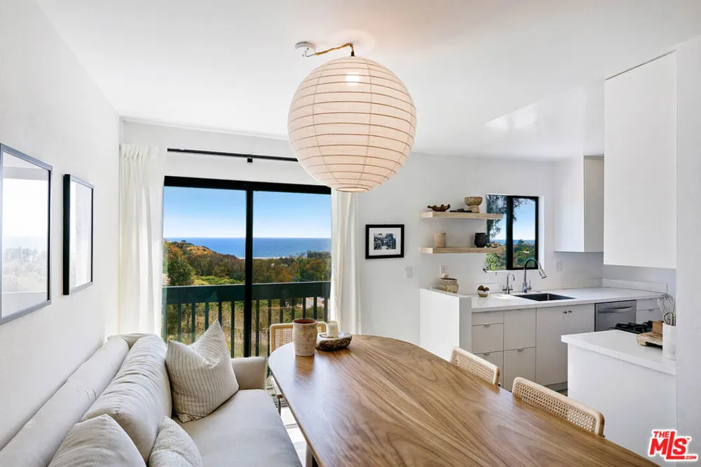 29239 HEATHERCLIFF ROAD #4 Malibu, CA 90265