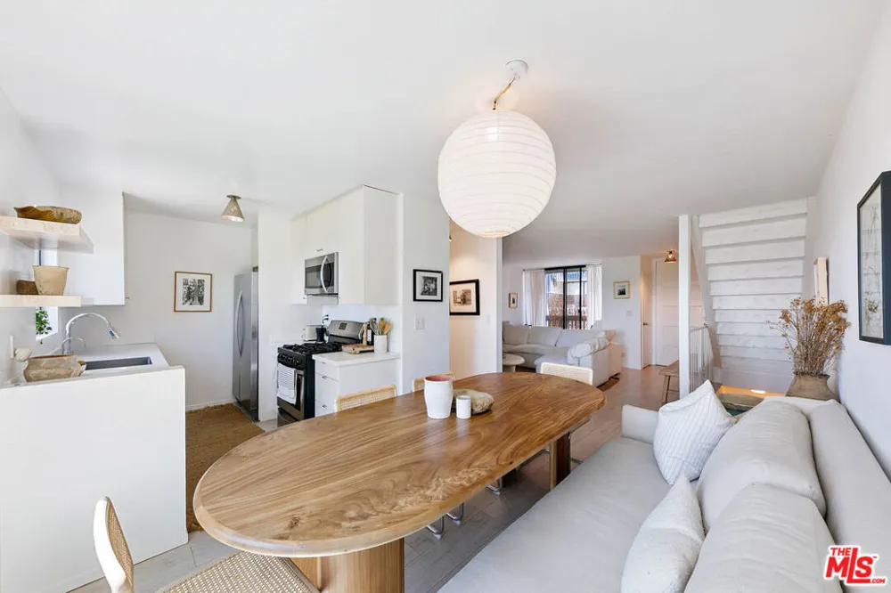 29239 HEATHERCLIFF ROAD #4 Malibu, CA 90265