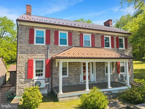 2877 YELLOW SPRINGS DRIVE